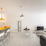 O2 Seaside Apartman *