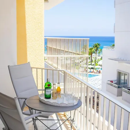 O2 Seaside Apartament